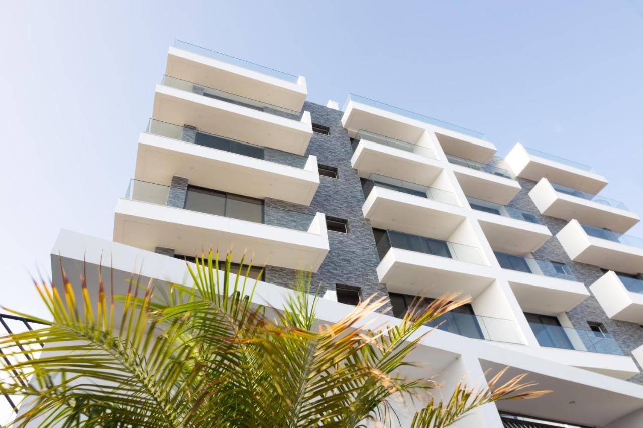 3 Bdr Aprt, Stunning Seaview, Rooftop Pool - Lcgr Praia Kültér fotó