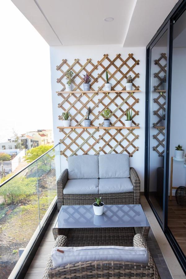 3 Bdr Aprt, Stunning Seaview, Rooftop Pool - Lcgr Praia Kültér fotó