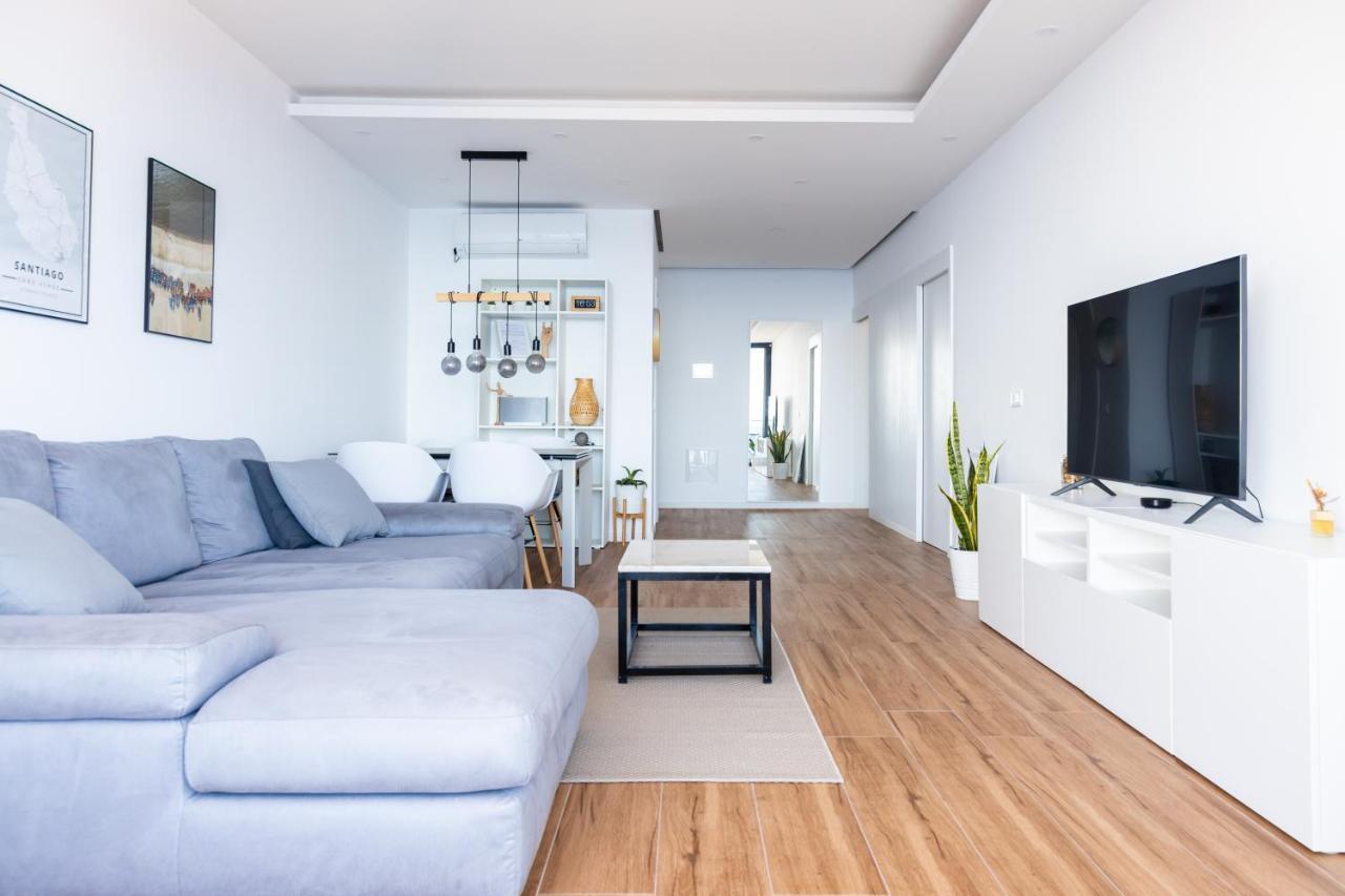 3 Bdr Aprt, Stunning Seaview, Rooftop Pool - Lcgr Praia Kültér fotó