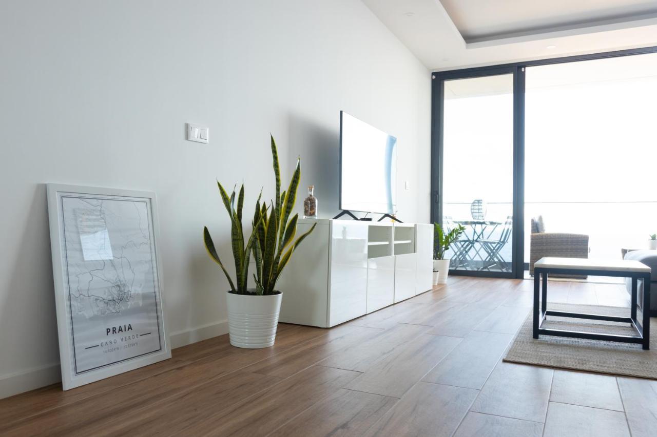 3 Bdr Aprt, Stunning Seaview, Rooftop Pool - Lcgr Praia Kültér fotó
