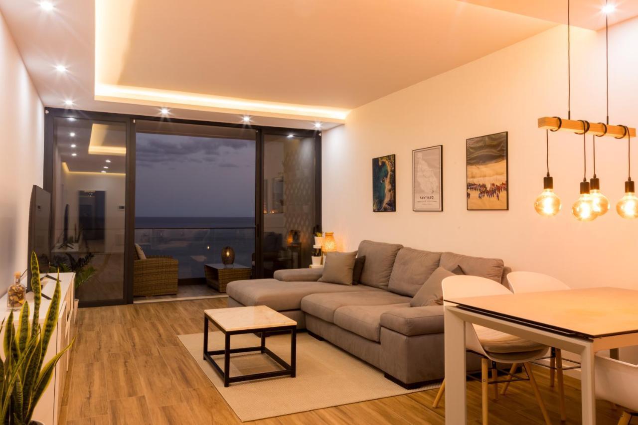 3 Bdr Aprt, Stunning Seaview, Rooftop Pool - Lcgr Praia Kültér fotó
