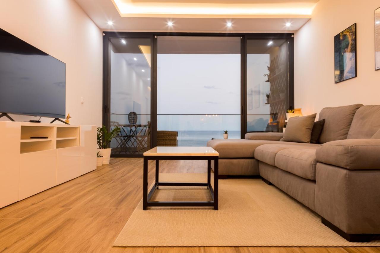3 Bdr Aprt, Stunning Seaview, Rooftop Pool - Lcgr Praia Kültér fotó