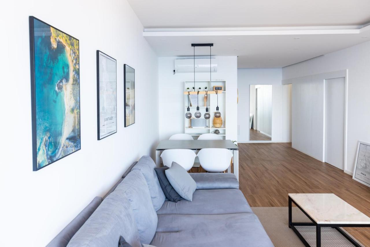 3 Bdr Aprt, Stunning Seaview, Rooftop Pool - Lcgr Praia Kültér fotó